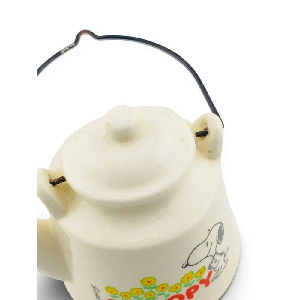 Vintage Snoopy Miniature Ceramic Teapot Caddy Peanuts Determined Production 1958